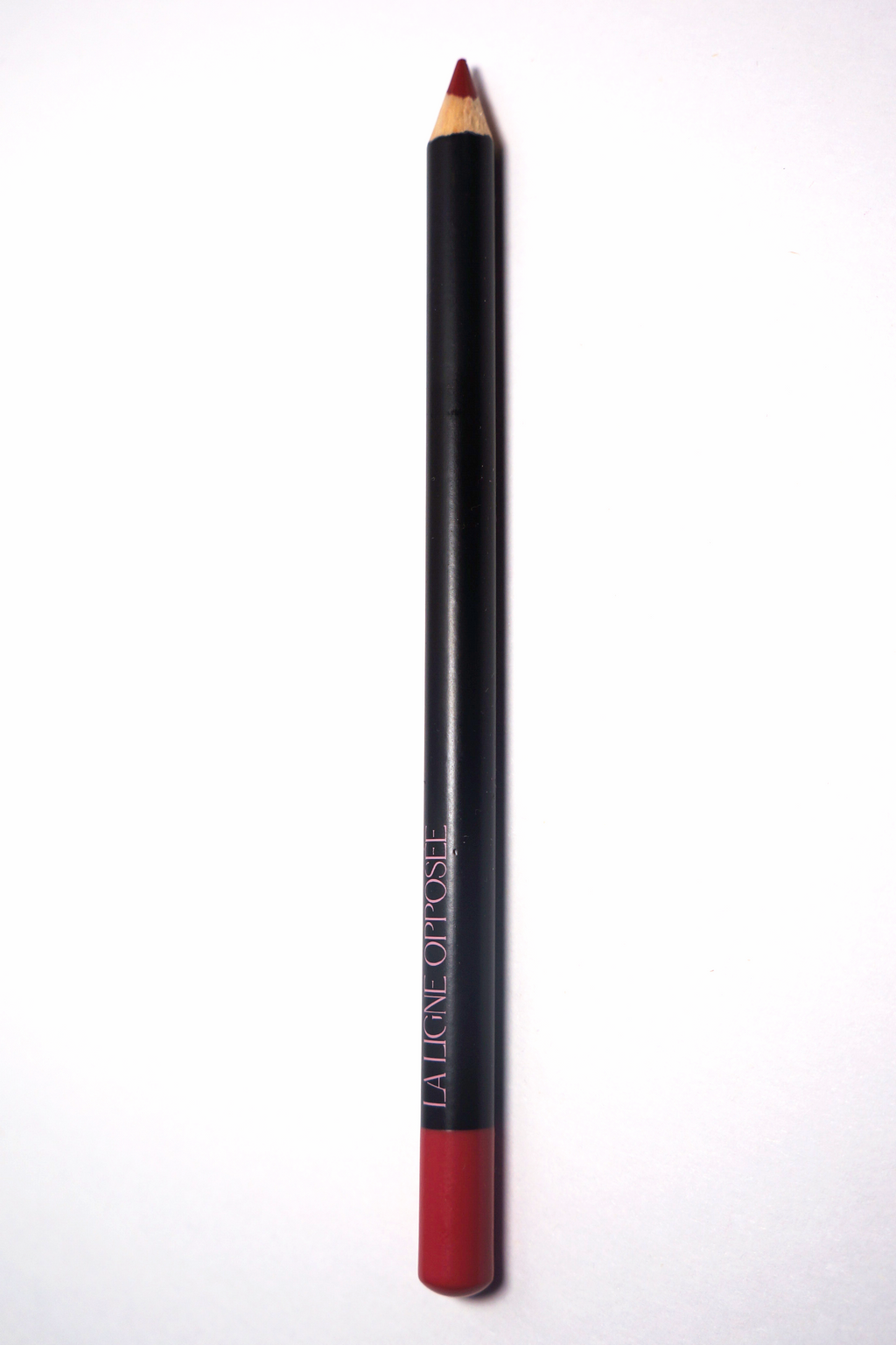 La Ligne Opposée - Teinte Rouge