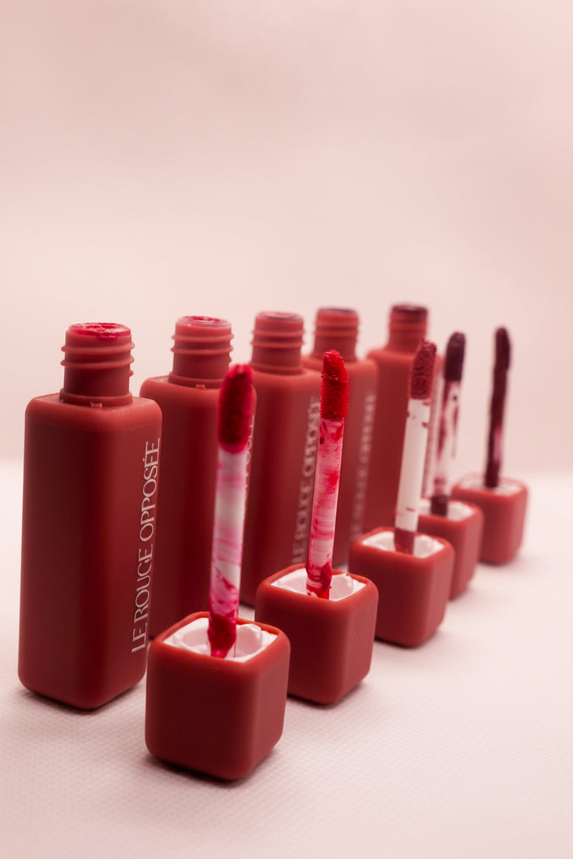 Le Rouge Opposée, encre à lèvres mattes, toutes les teintes
